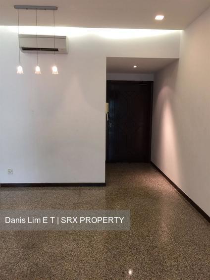 Stratford Court (D16), Condominium #177680092